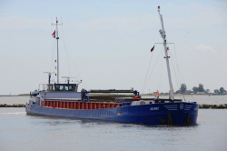 Jeanny - IMO 8135459