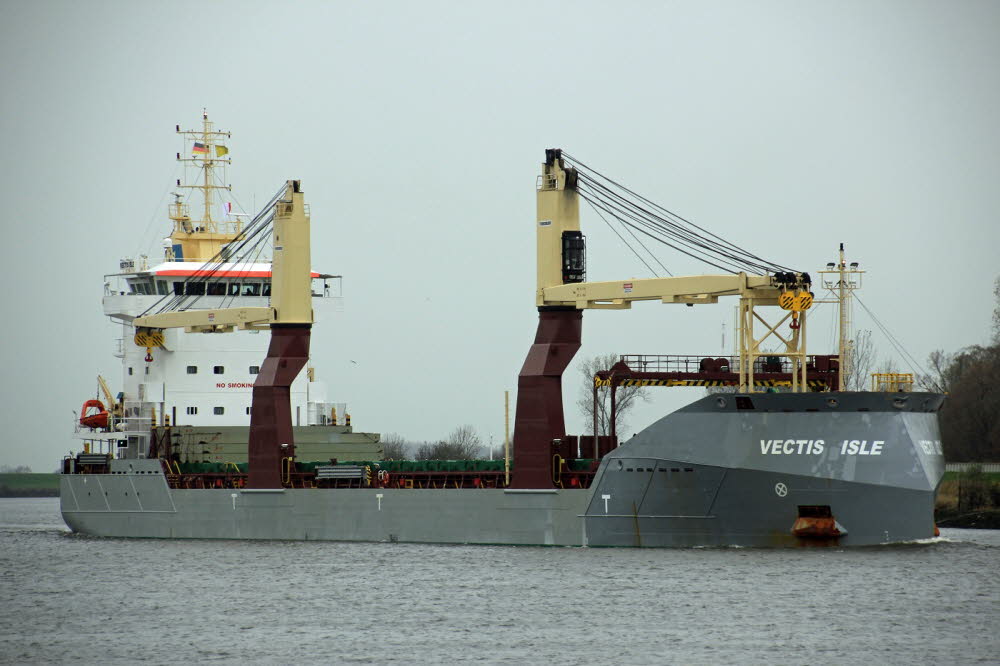 Vectis Isle - IMO 9626156